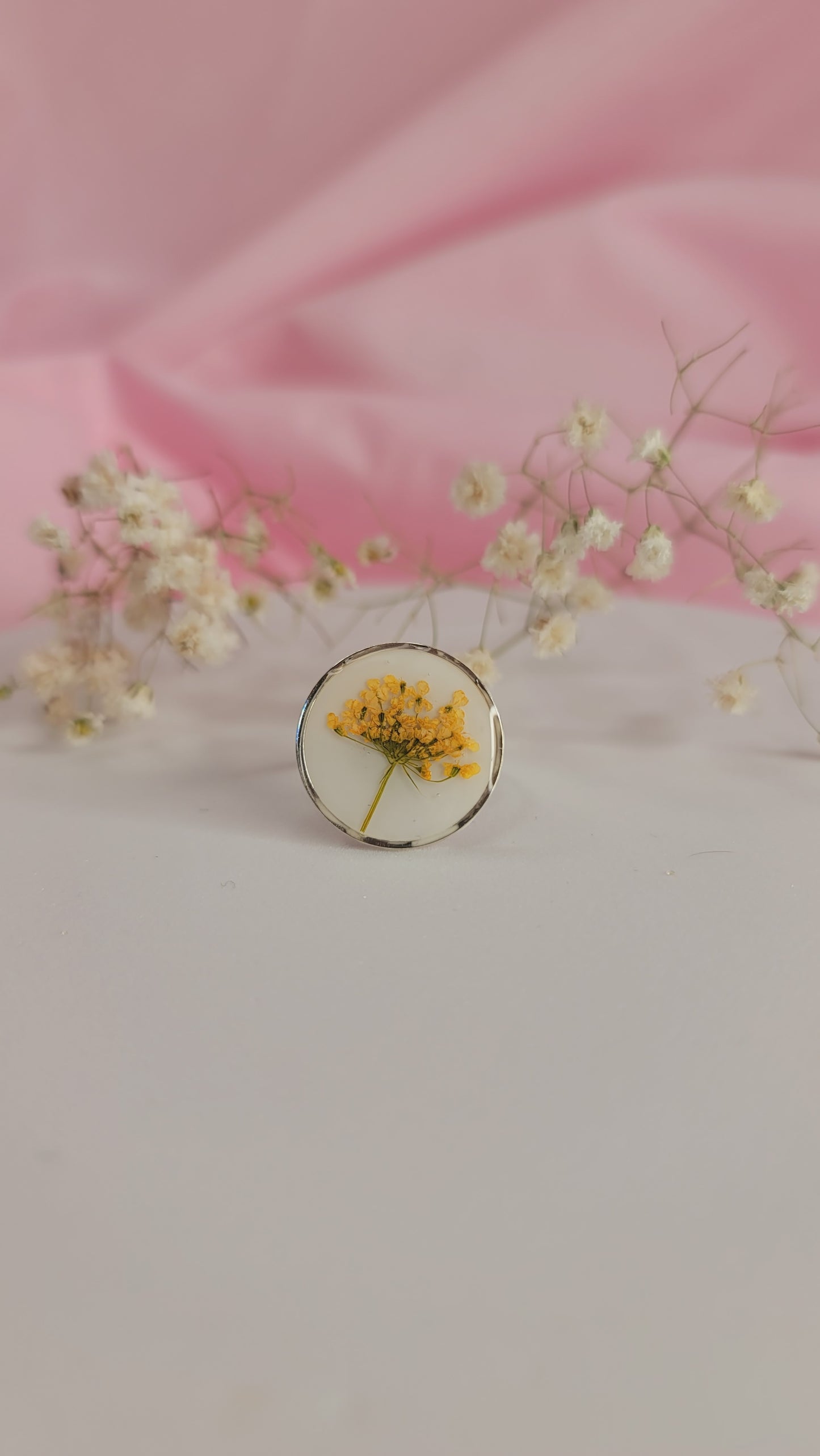 Golden Bloom Round Resin Ring Silver