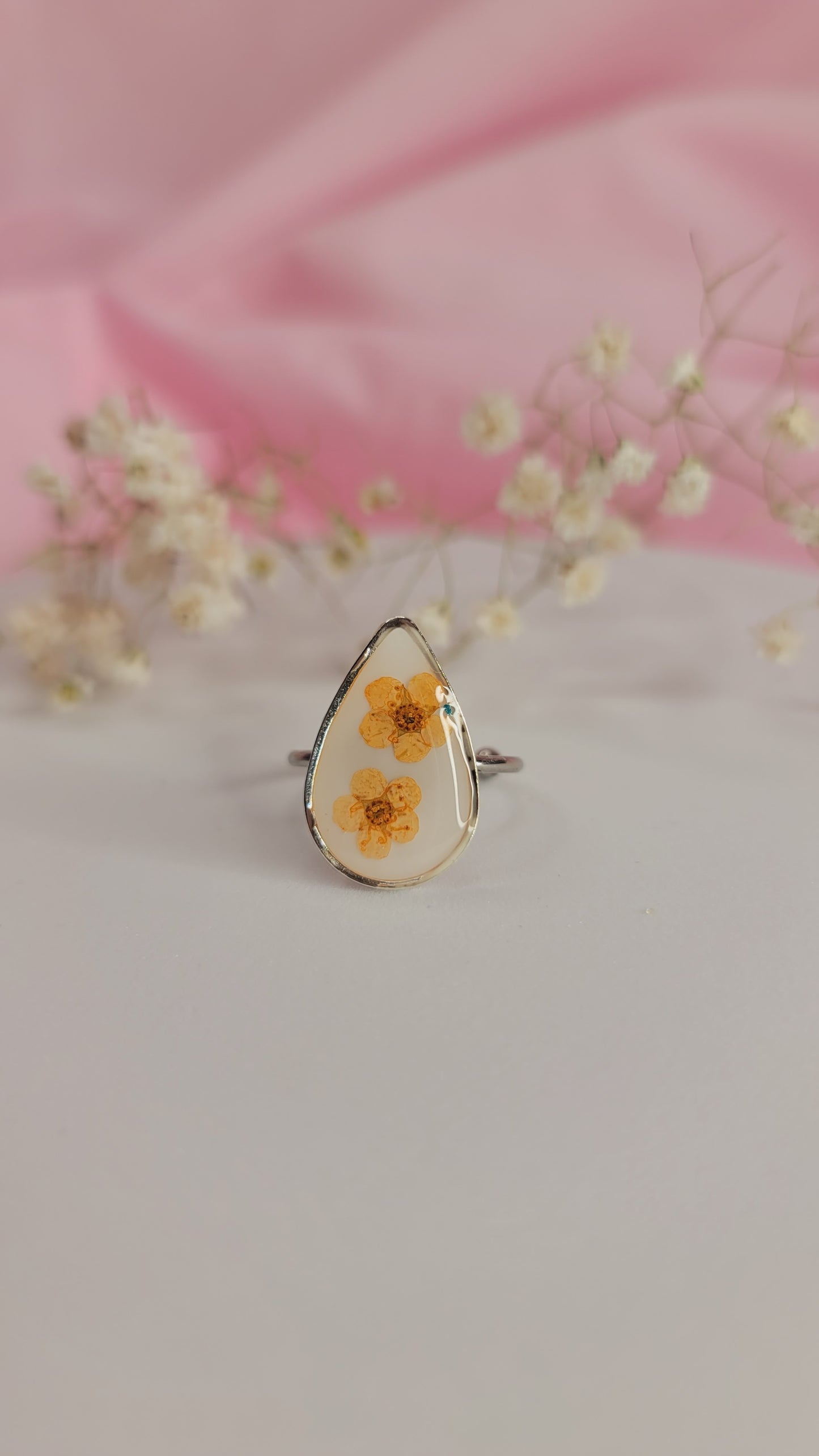Sunlit Bloom Teardrop Ring Silver