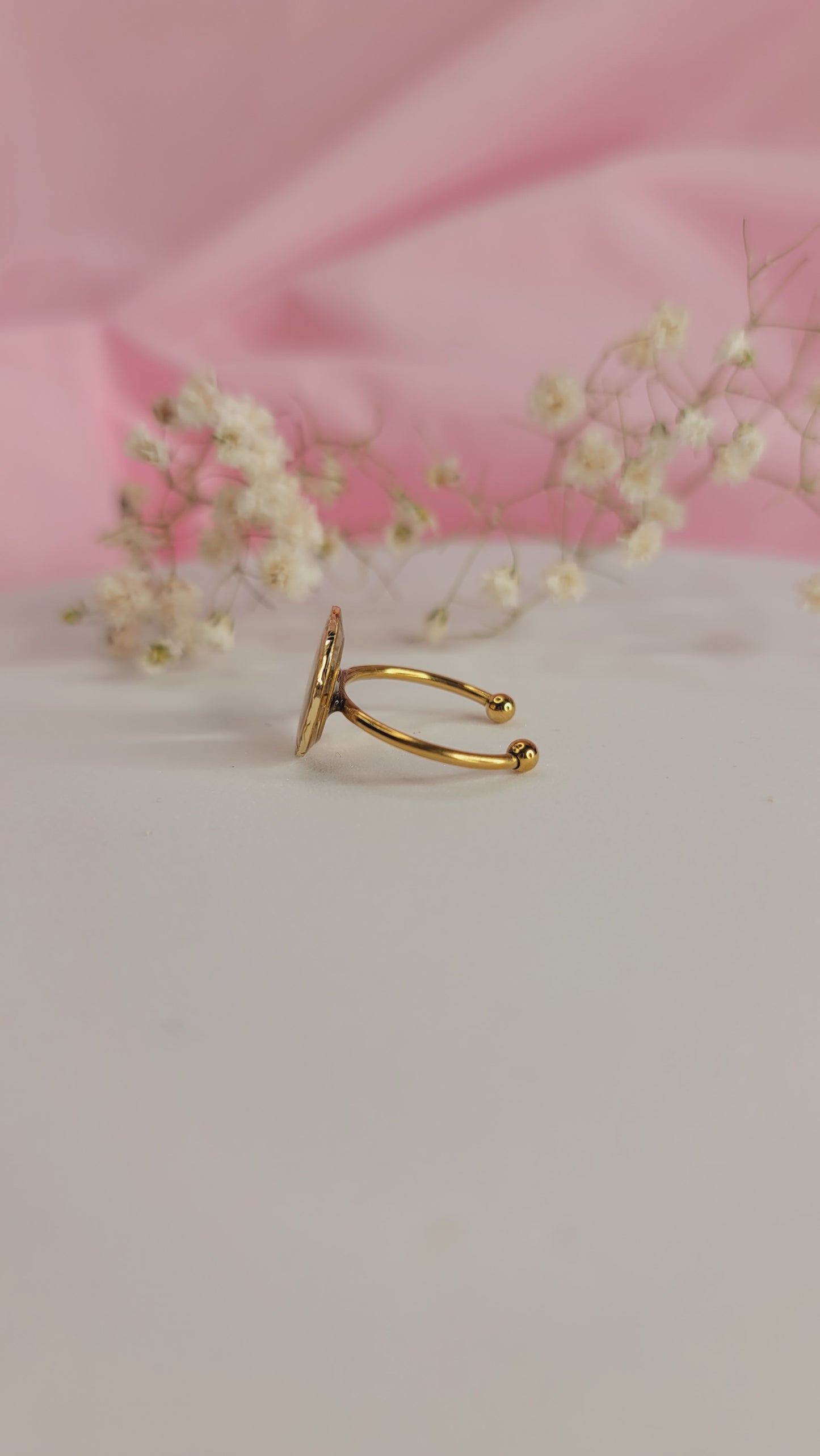 Snow Petal Charm Ring Gold