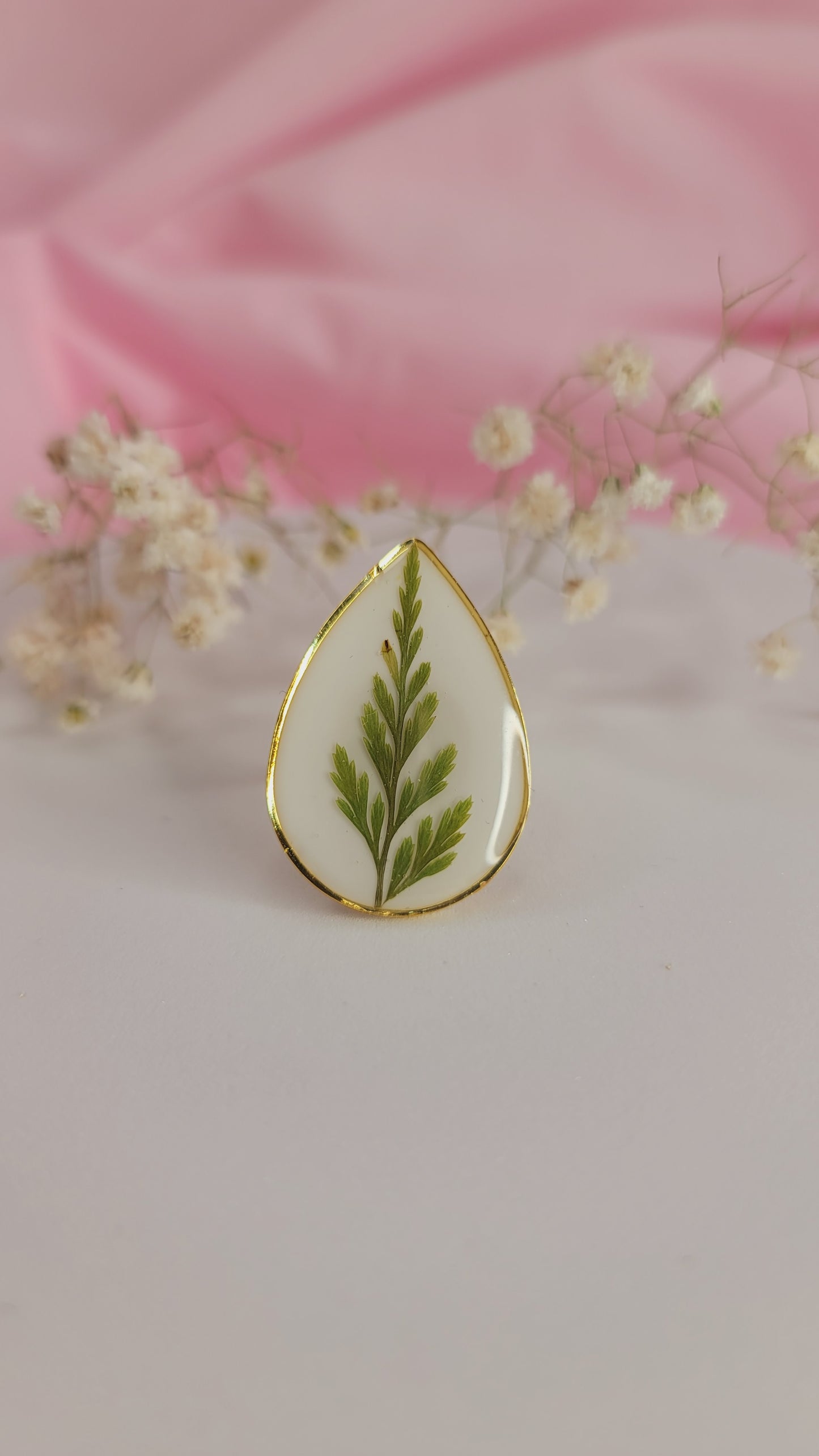 Evergreen Charm Teardrop Resin Ring Gold