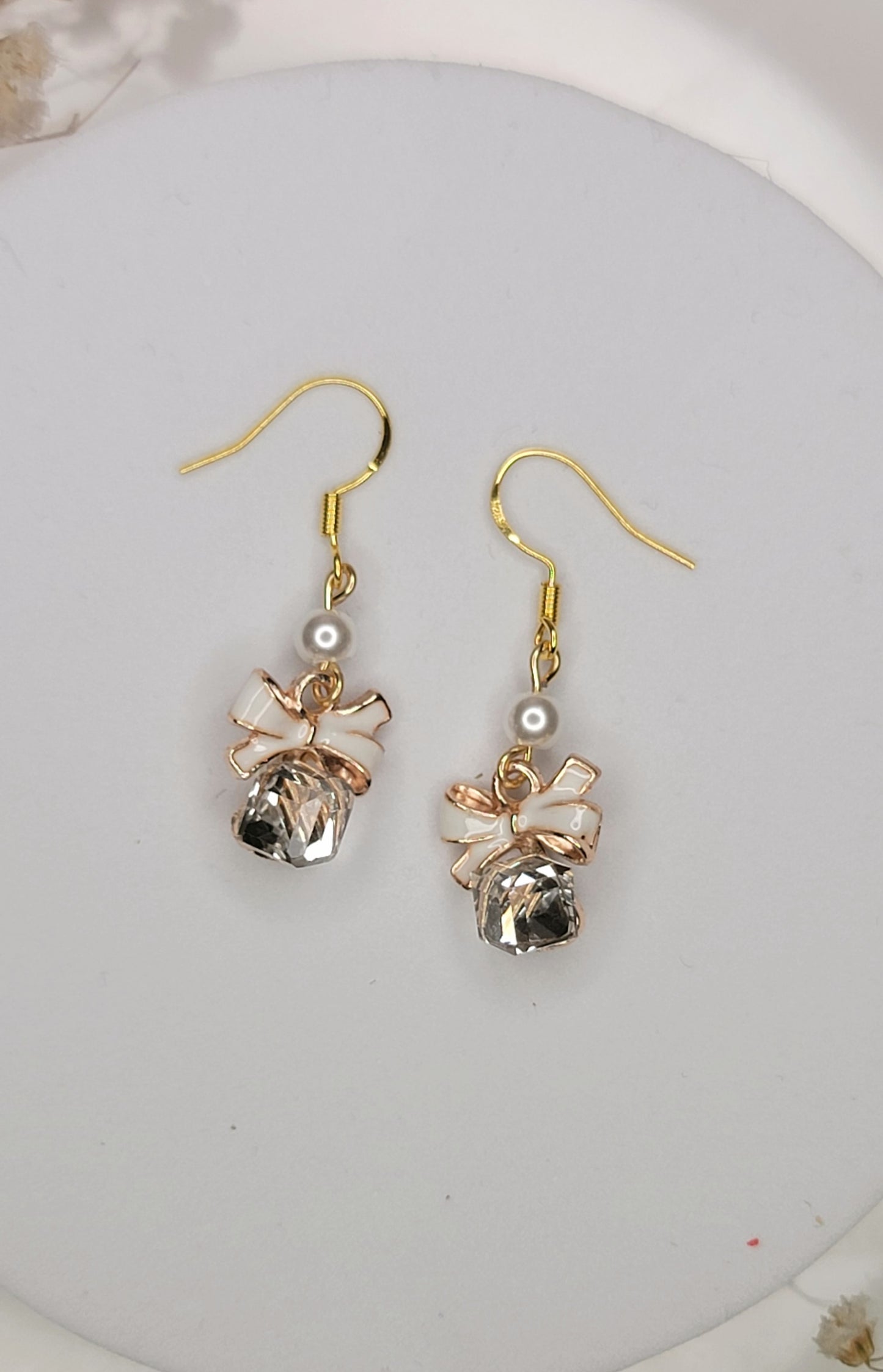 Crystal Gift Bow Drops