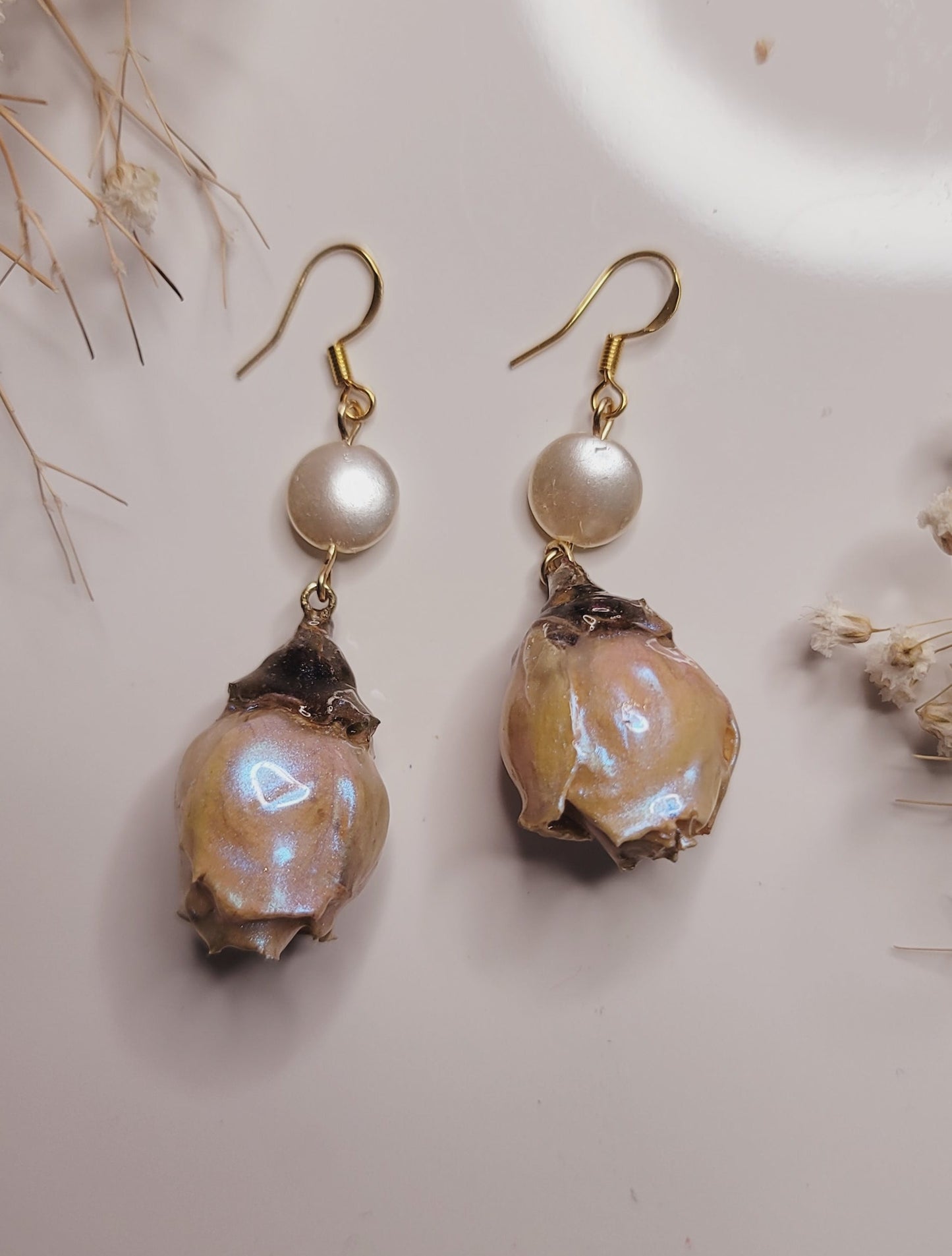 Champagne Rosebud Pearl Drop Earrings β Romantic Floral Jewelry