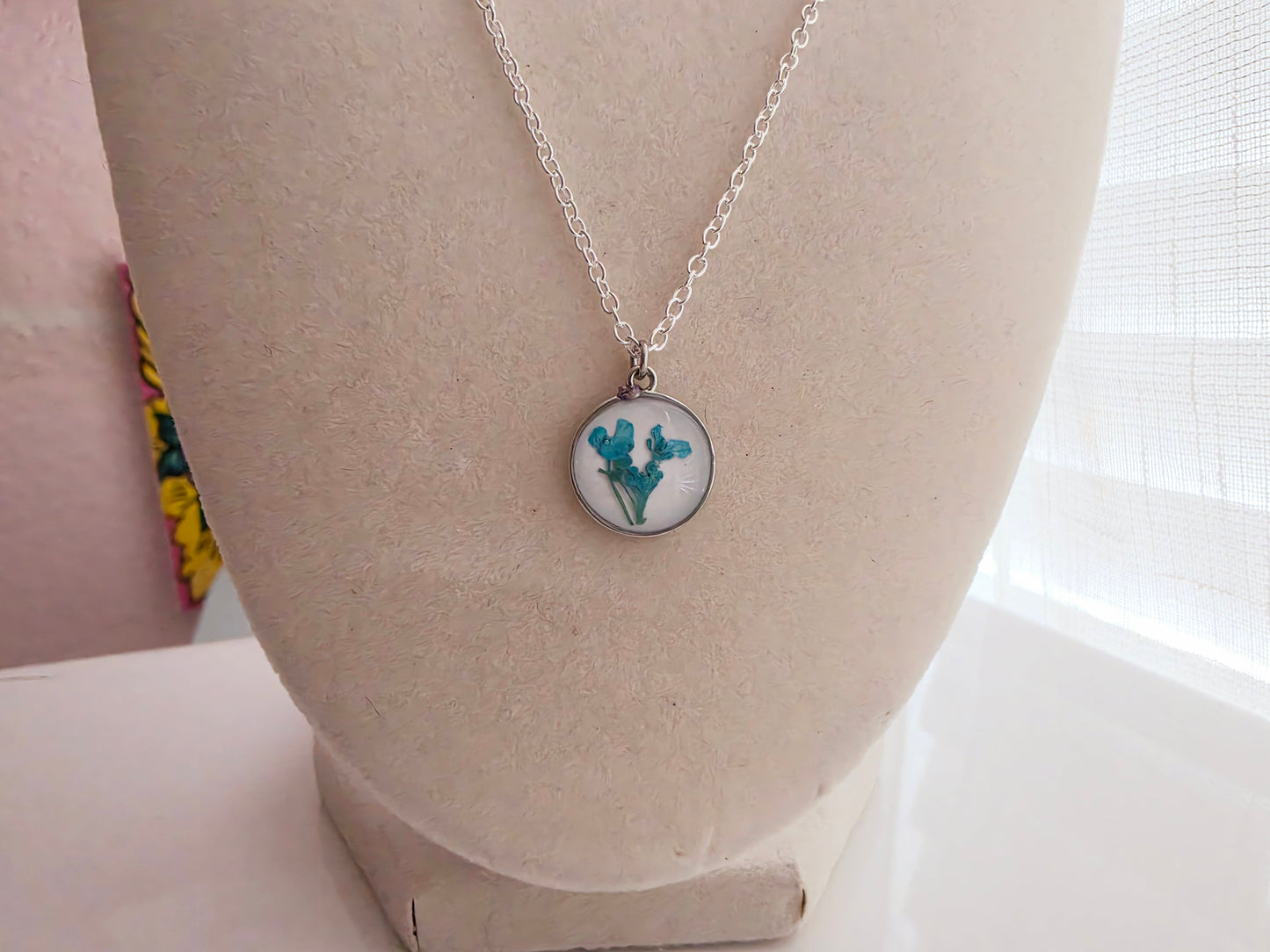 Blue Lagoon Bloom Necklace Circle