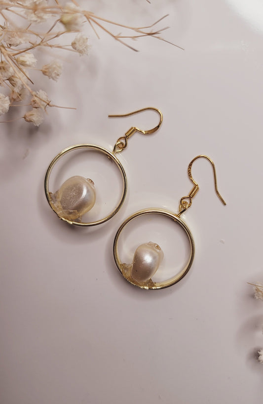 Floating Pearl Hoop Earrings – Minimalist Gold Circle Statement Jewelry
