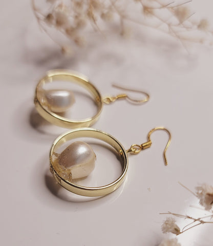 Floating Pearl Hoop Earrings – Minimalist Gold Circle Statement Jewelry
