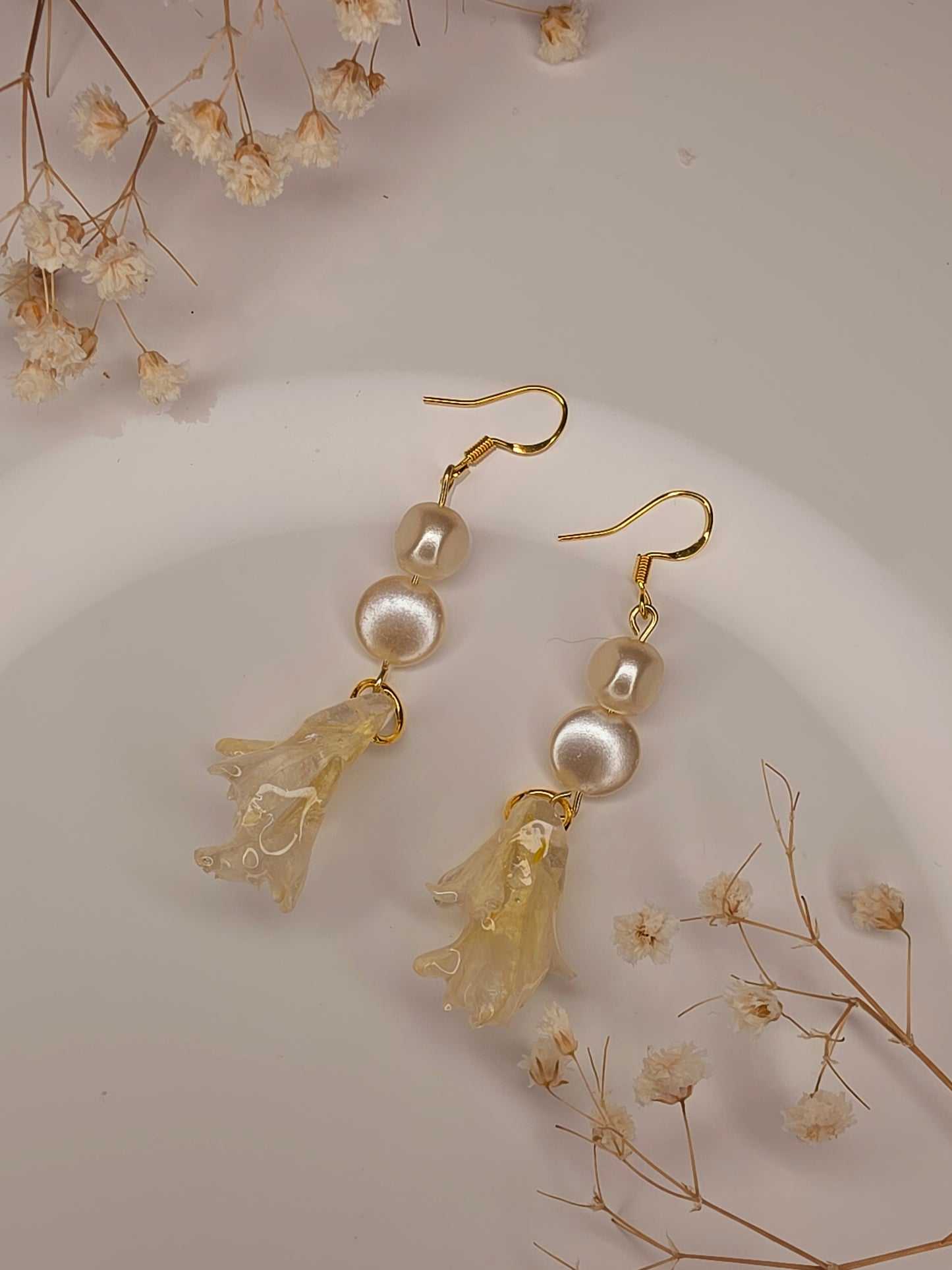 Ivory Bellflower Pearl Earrings