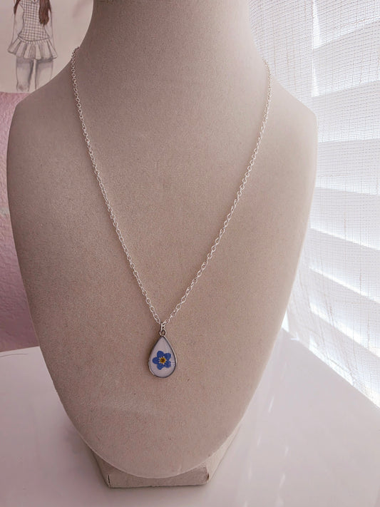 Forget Me Not Keepsake Necklace silver
