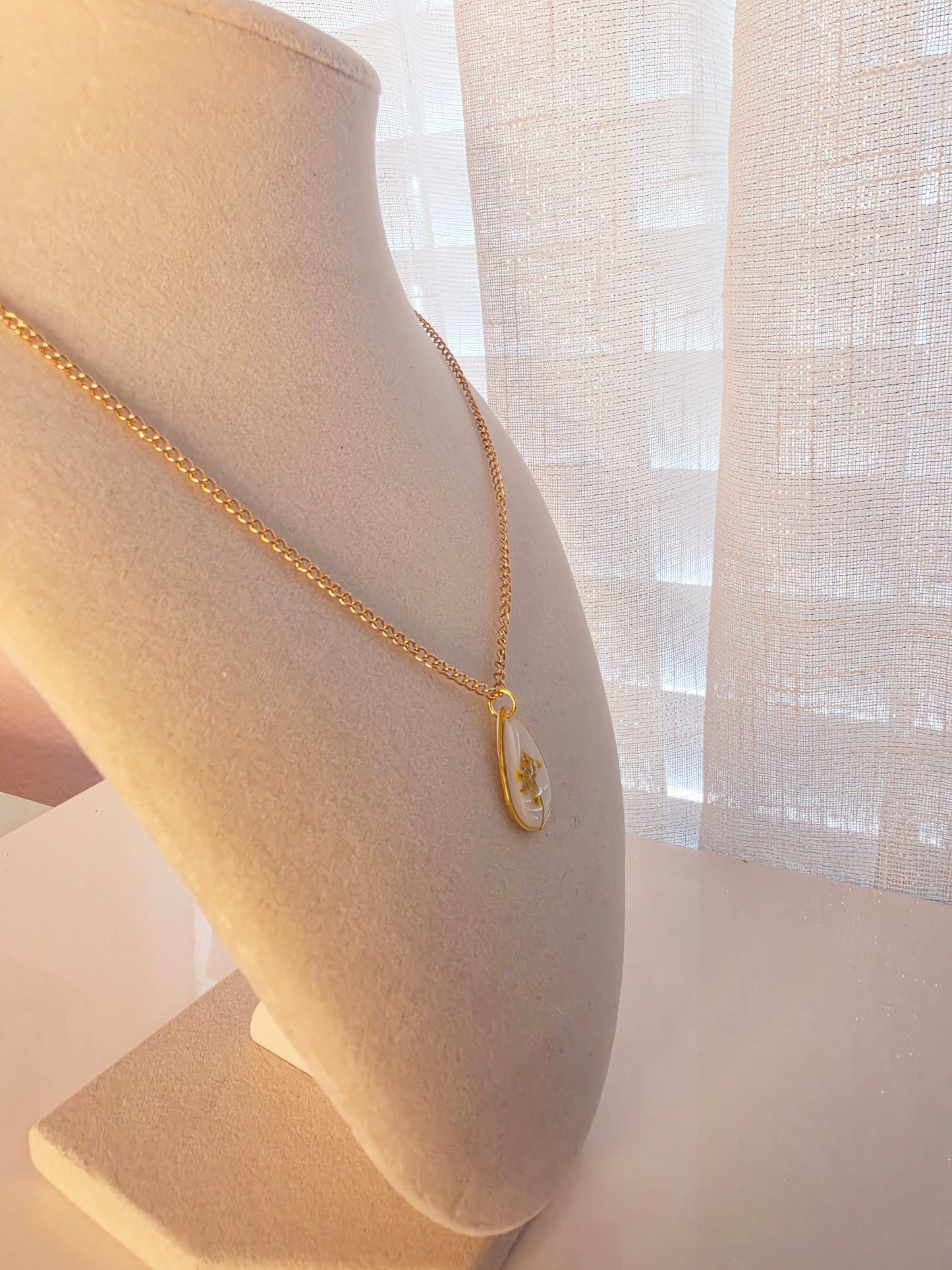 Golden Meadow Necklace gold