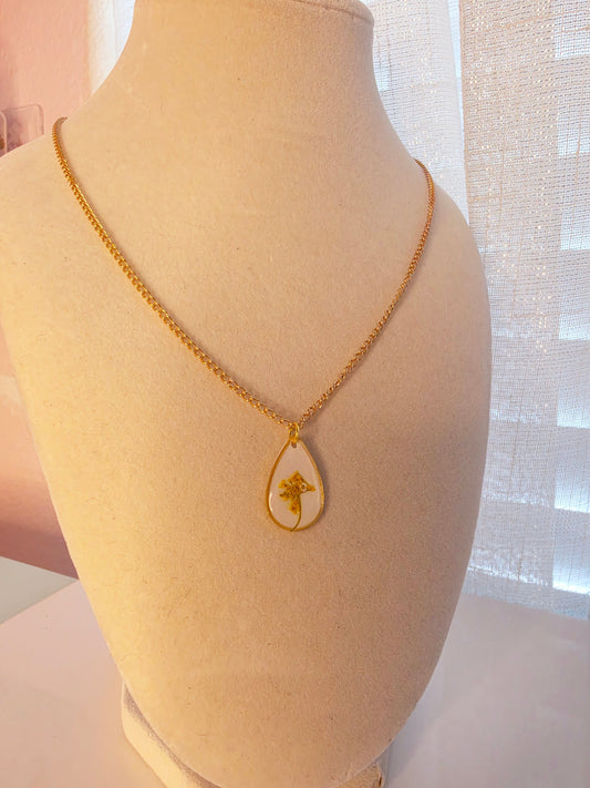 Golden Meadow Necklace gold